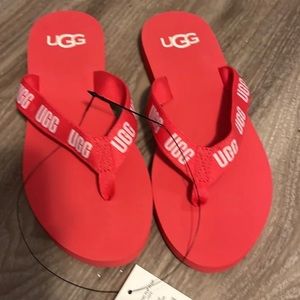 Ugg flip flops size 8. New